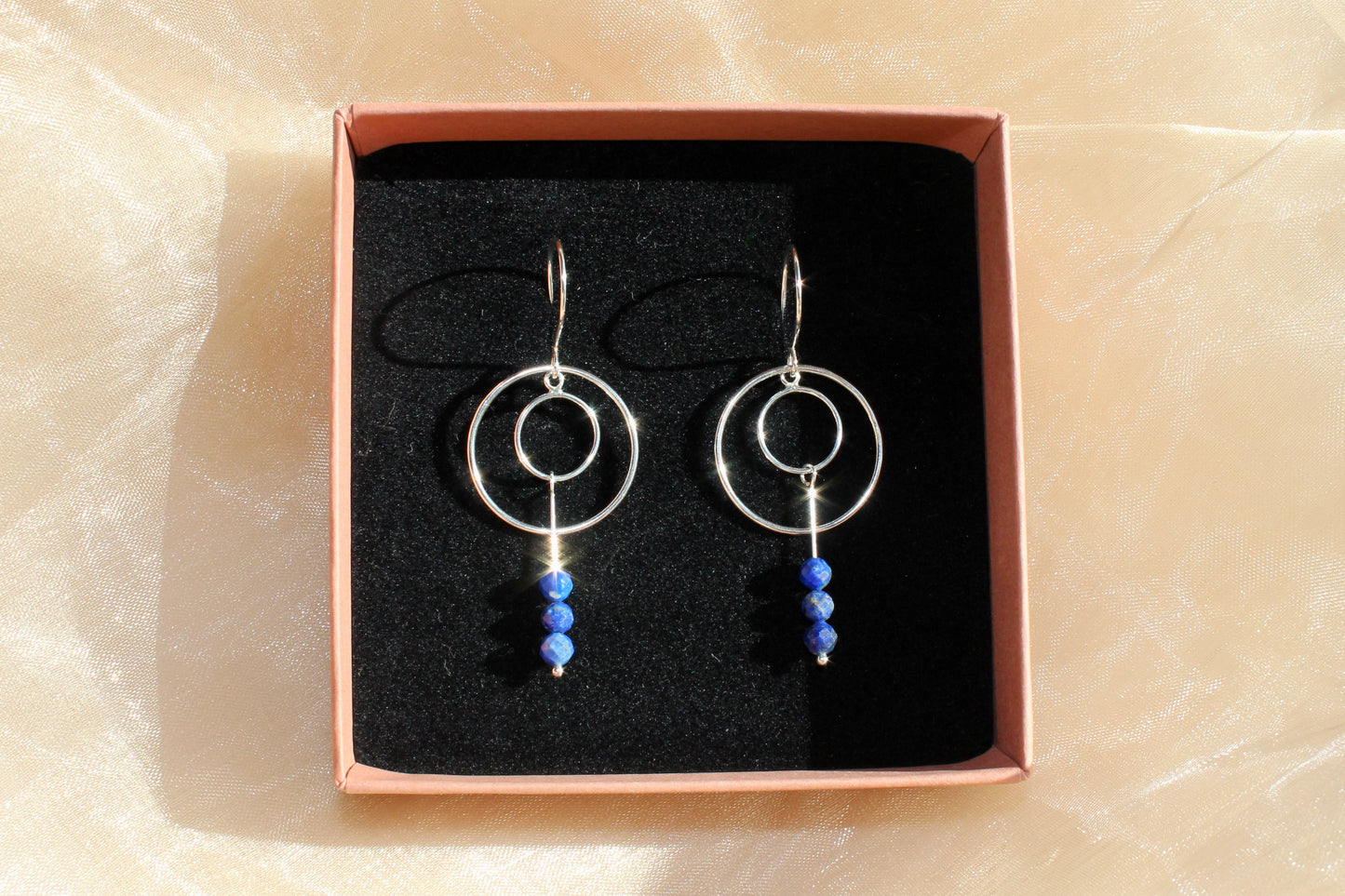 Hanging Circle Earrings with Lapis Lazuli