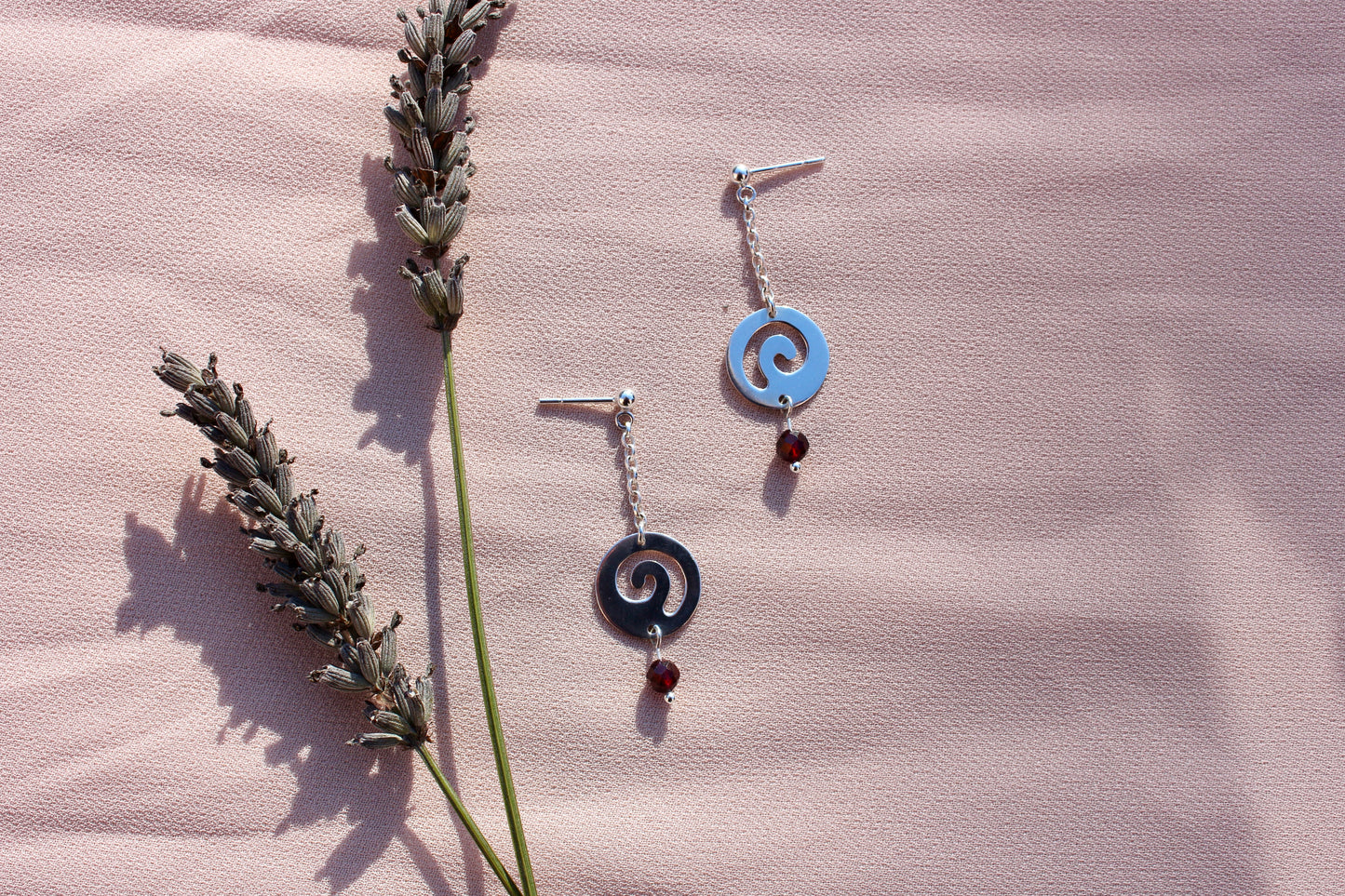 Hanging Swirl Stud with Garnet