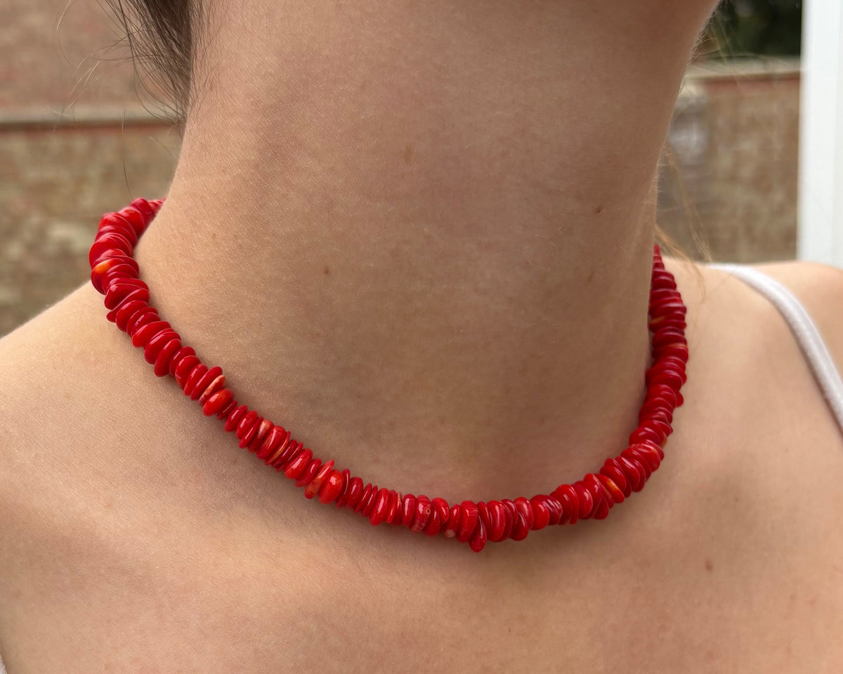 Freeform coral choker necklace