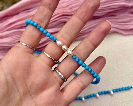 Turquoise and pearl choker and bracelet set